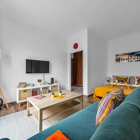 Comfort - Location, Metro Nearby - By Rentujemy