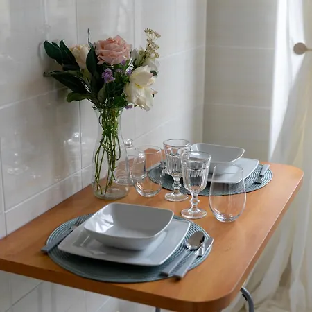 Comfort - Location, Metro Nearby - By Rentujemy דירה