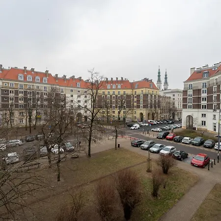 Apartment Comfort - Location, Metro Nearby - By Rentujemy *