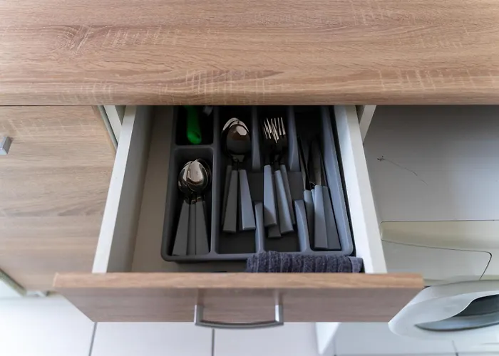 Comfort - Location, Metro Nearby - By Rentujemy Apartament