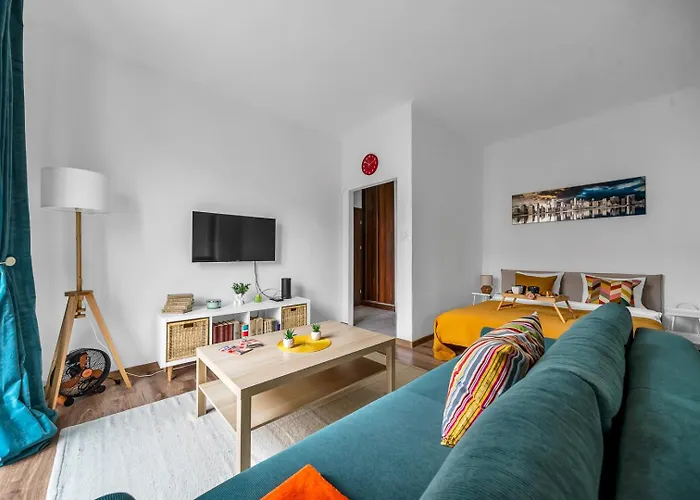 Comfort - Location, Metro Nearby - By Rentujemy