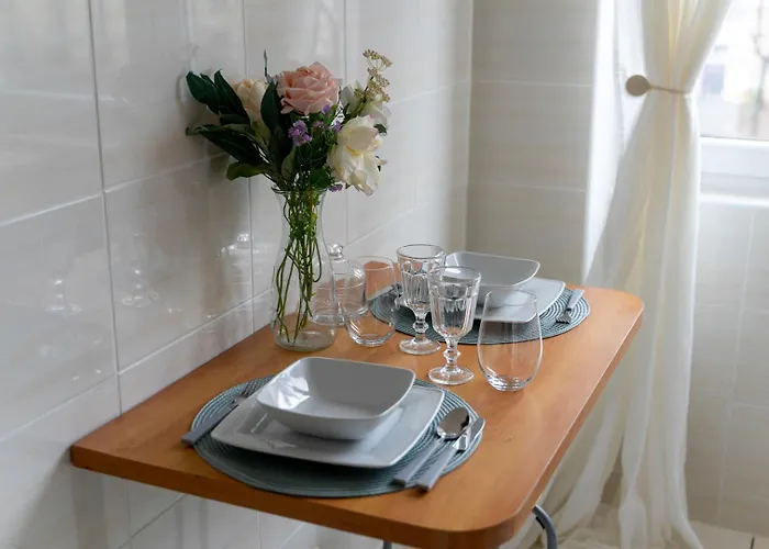 Comfort - Location, Metro Nearby - By Rentujemy Apartament