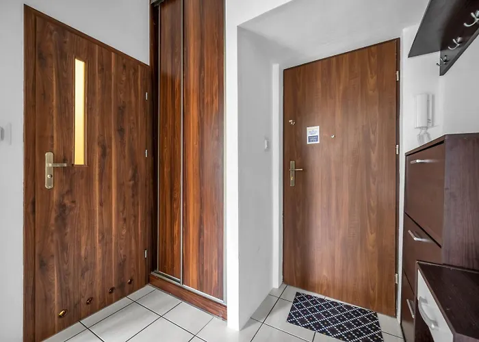 Comfort - Location, Metro Nearby - By Rentujemy Apartament *