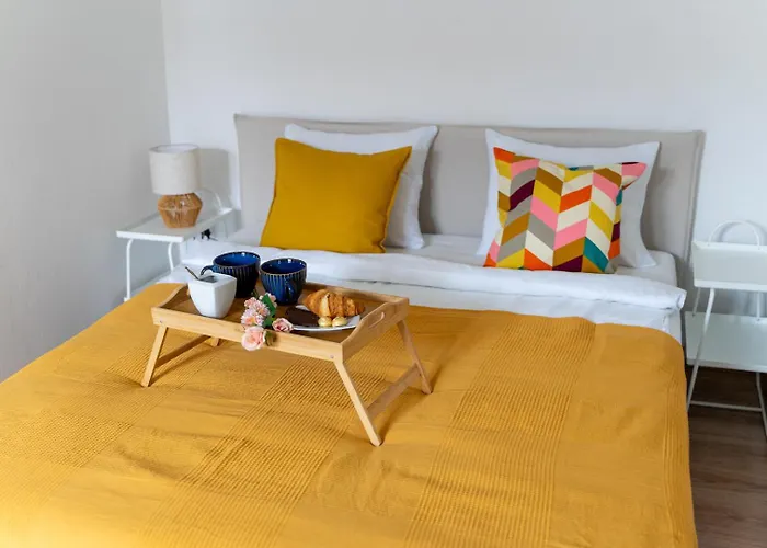 Apartament Comfort - Location, Metro Nearby - By Rentujemy