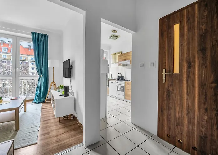 Comfort - Location, Metro Nearby - By Rentujemy *