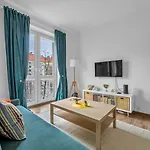Comfort - Location, Metro Nearby - By Rentujemy Apartament