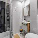 Comfort - Location, Metro Nearby - By Rentujemy *